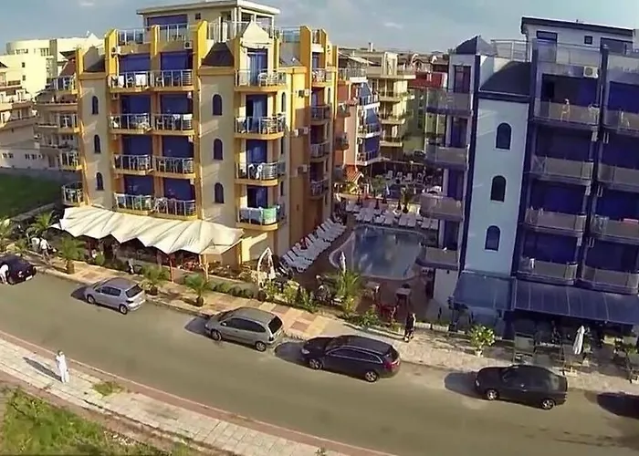 ホテル калипсо блу プリモルスコ