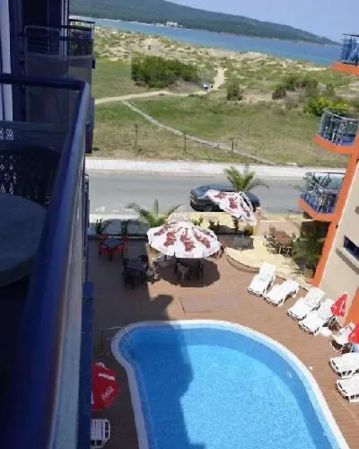 ホテル калипсо блу